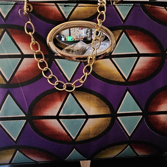 Multi-color Handbag - Picture 2 of 4